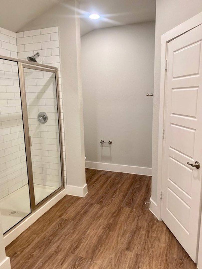 Townhouse for rent at 375 Hampton Place, Burleson, TX 76028