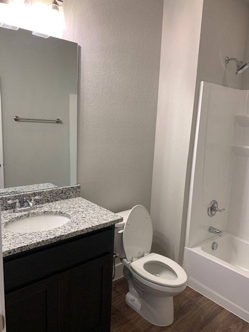 Townhouse for rent at 375 Hampton Place, Burleson, TX 76028