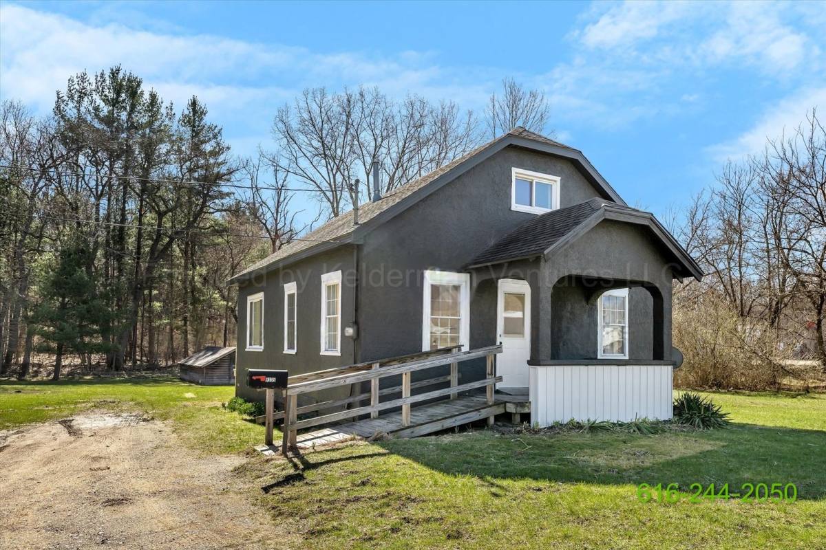House for rent at 9335 SW Greenville Rd, Greenville, MI 48838