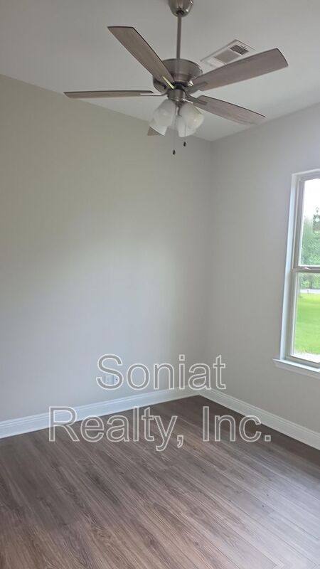 Apartment for rent at 5317 N Galvez St, New Orleans, LA 70117