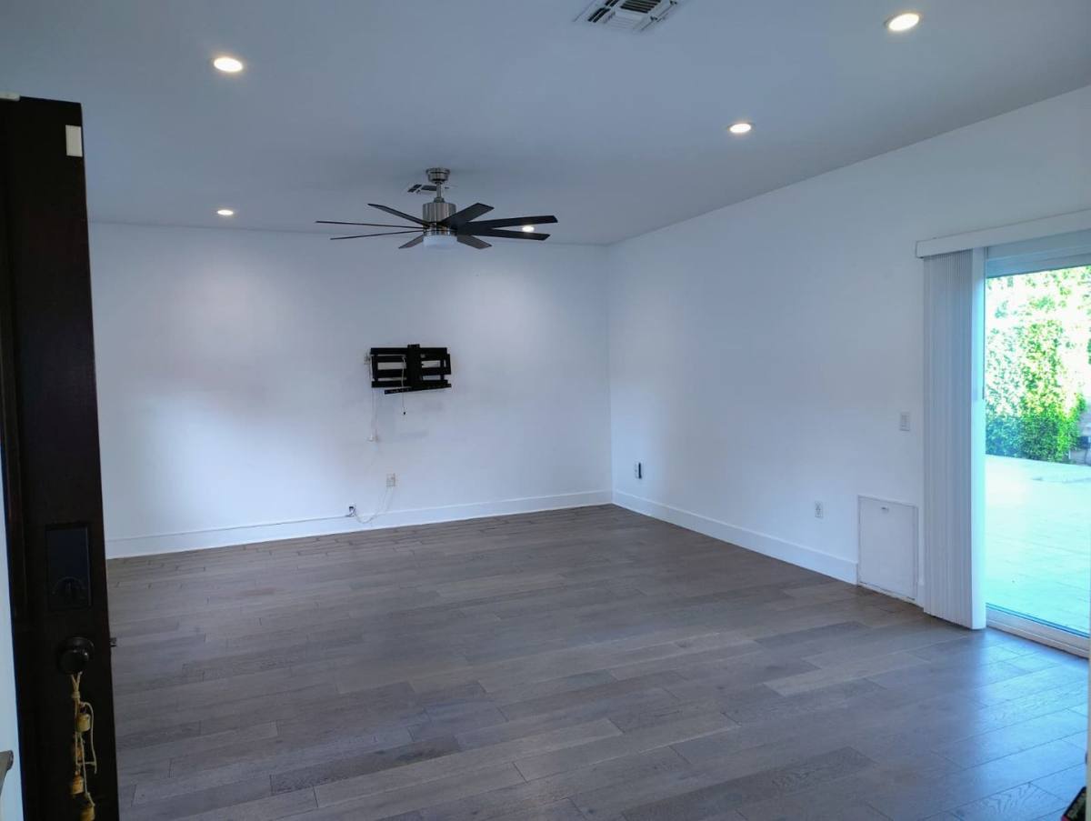 House for rent at 21224 W Rinaldi St, Chatsworth, CA 91311