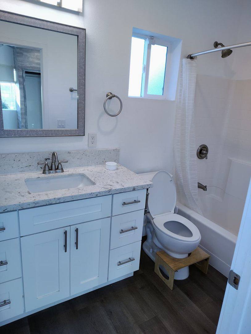 House for rent at 21224 W Rinaldi St, Chatsworth, CA 91311