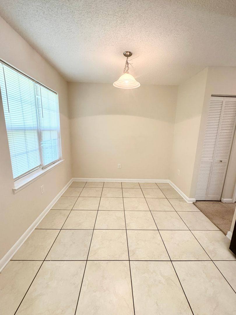 Townhouse for rent at 1100 Pine St #L, Conway, SC 29526