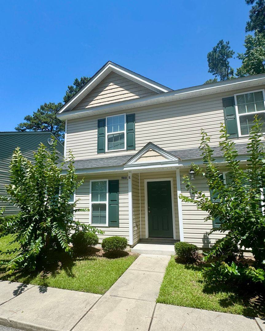 Townhouse for rent at 1100 Pine St #L, Conway, SC 29526