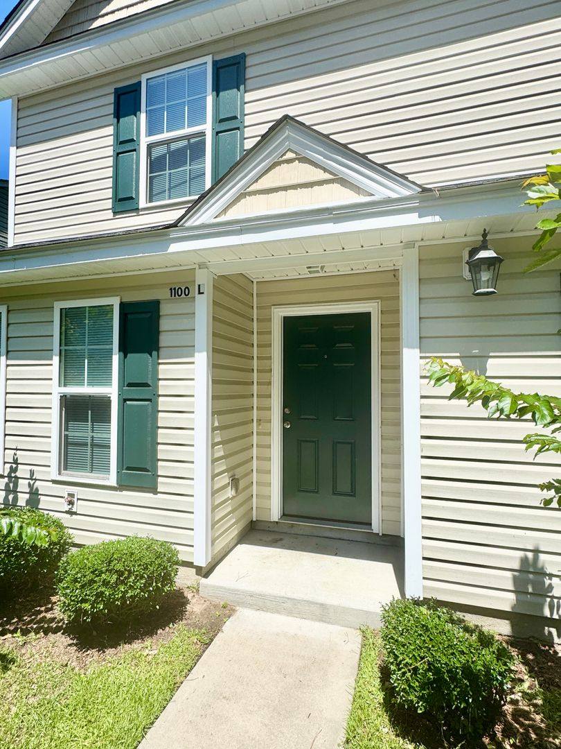 Townhouse for rent at 1100 Pine St #L, Conway, SC 29526