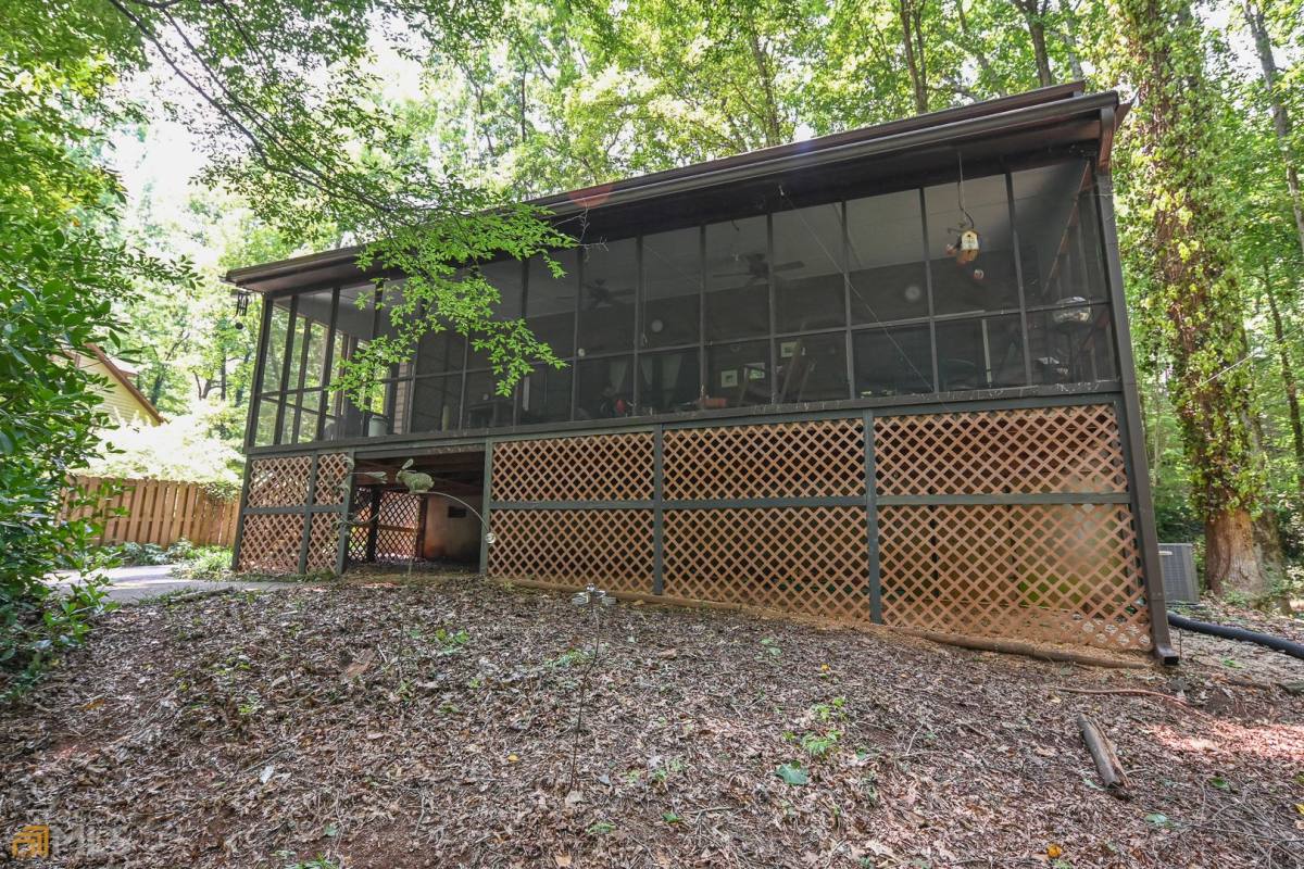 House for rent at 225 Snapfinger Dr, Athens, GA 30605
