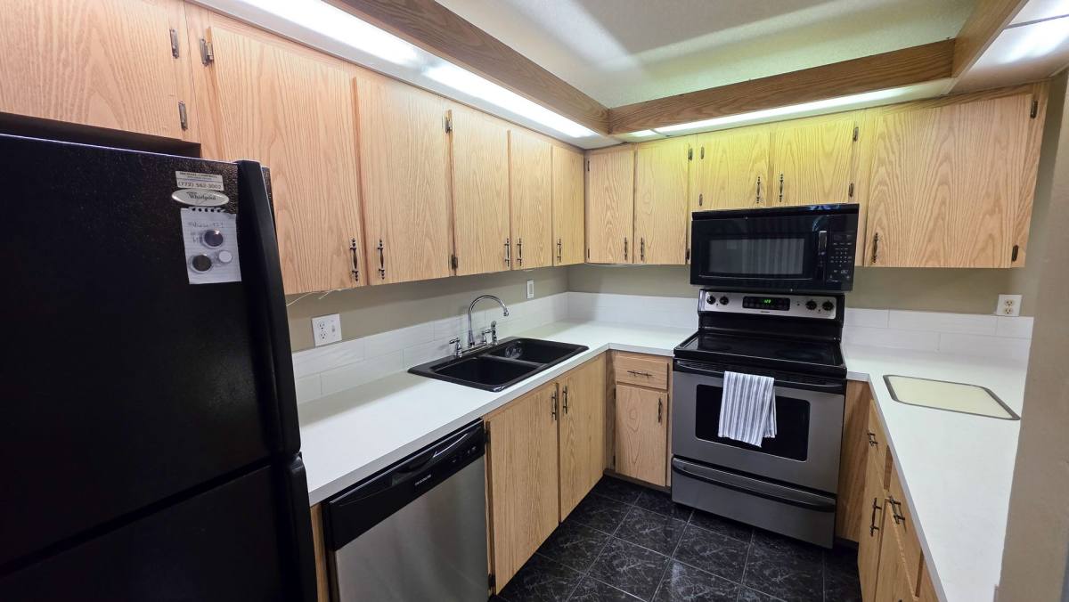 Townhouse for rent at 1170 6th Ave, Vero Beach, FL 32960