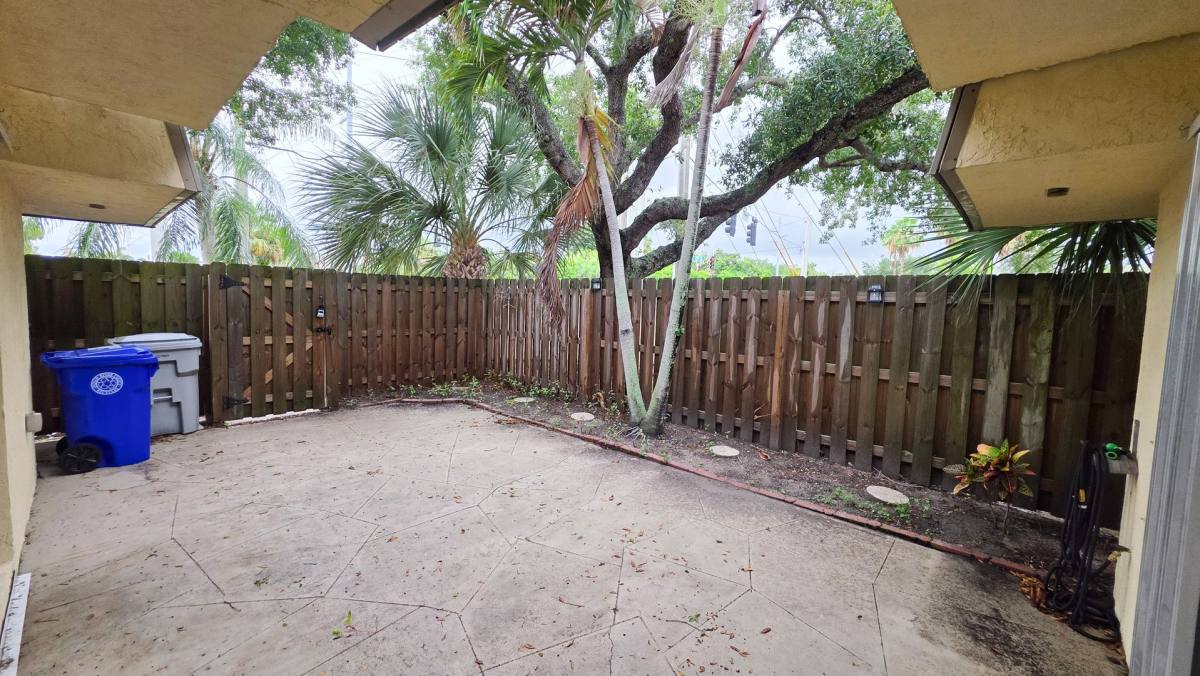 Townhouse for rent at 1170 6th Ave #2A, Vero Beach, FL 32960