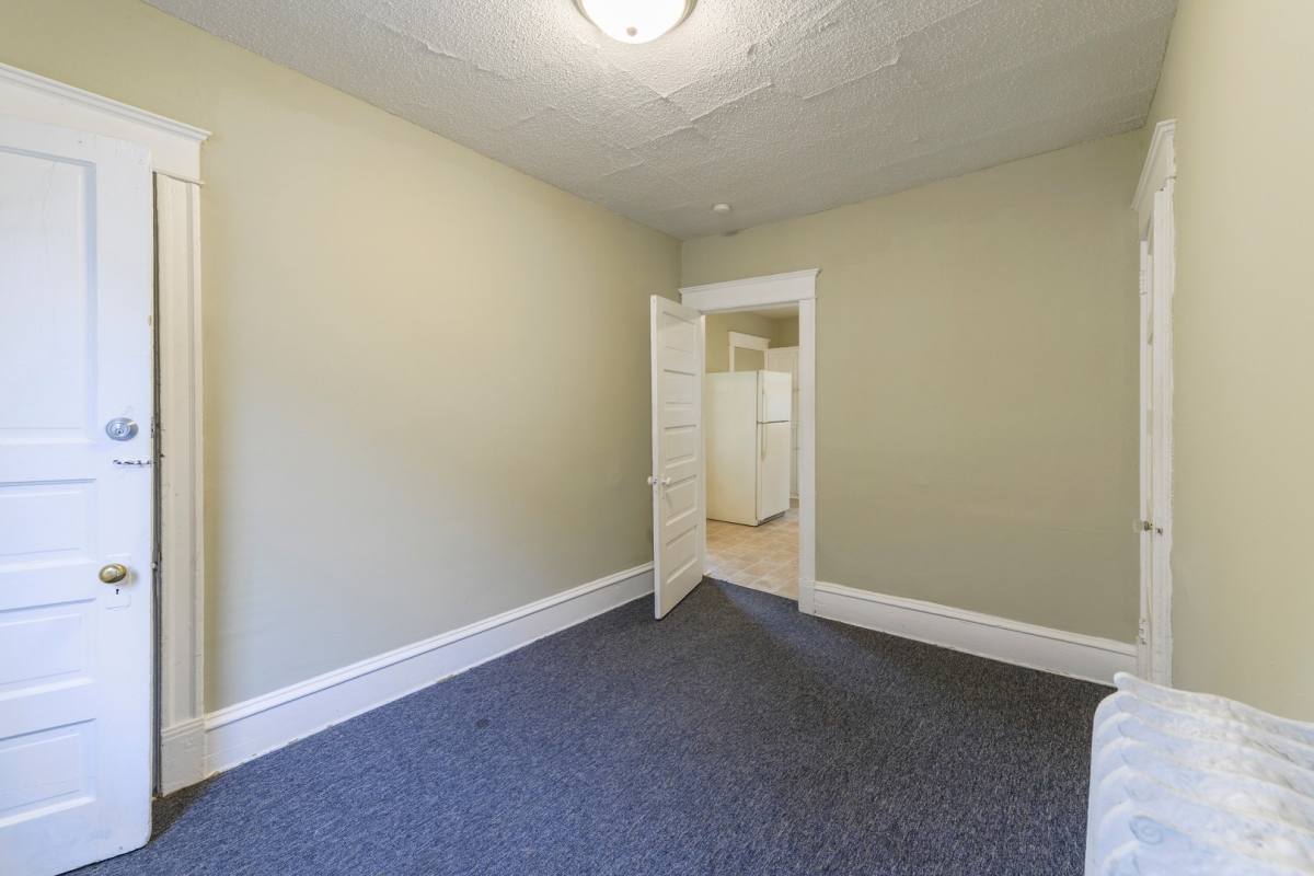 Apartment for rent at 2208-2210 Glenwood Ave, Minneapolis, MN 55405