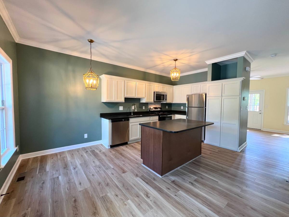 Townhouse for rent at 1007 Hill St, Greensboro, NC 27408