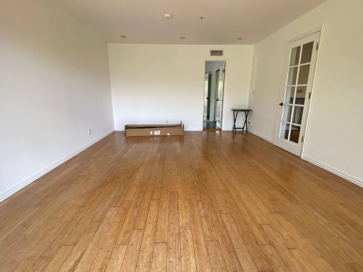 House for rent at 5729 Lake Lindero Dr, Agoura Hills, CA 91301