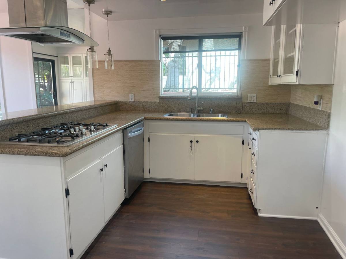 House for rent at 5729 Lake Lindero Dr, Agoura Hills, CA 91301