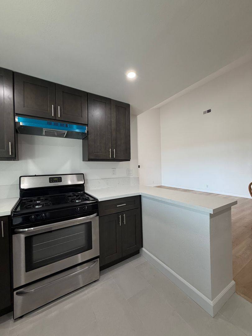 Townhouse for rent at 1088 San Gabriel Blvd, Rosemead, CA 91770