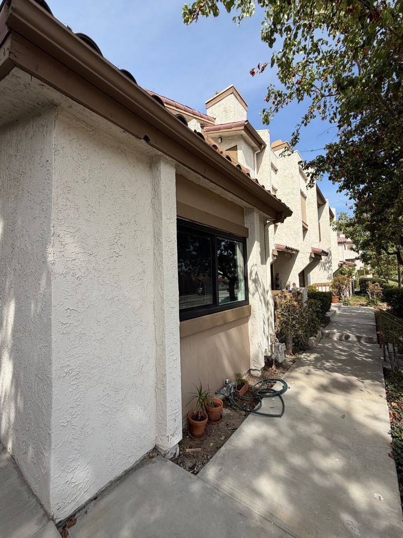 Townhouse for rent at 1088 San Gabriel Blvd, Rosemead, CA 91770