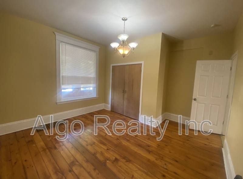 House for rent at 3119 James Ave N, Minneapolis, MN 55411