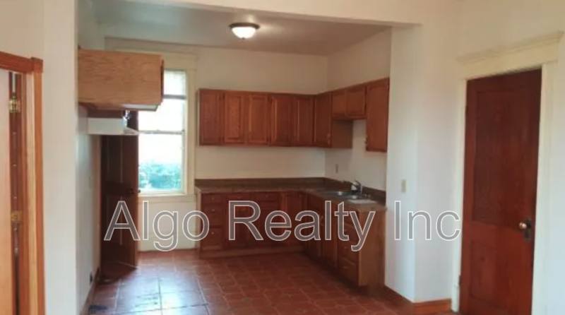 House for rent at 3119 James Ave N, Minneapolis, MN 55411
