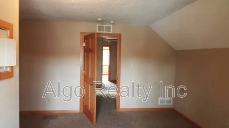 House for rent at 3119 James Ave N, Minneapolis, MN 55411