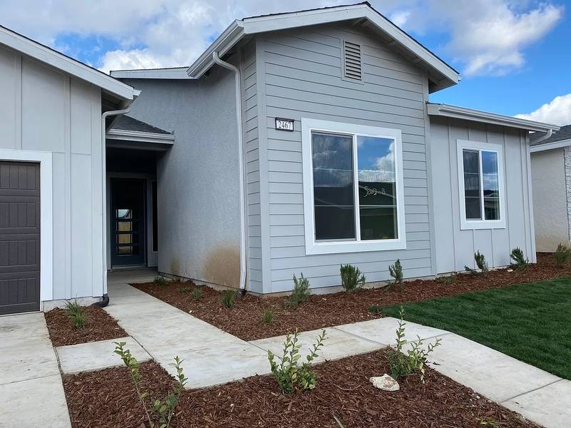 House for rent at 2467 Valverde Dr, Merced, CA 95348