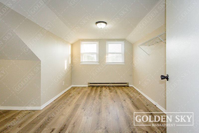 Apartment for rent at 813 W Memorial Dr, Muncie, IN 47302