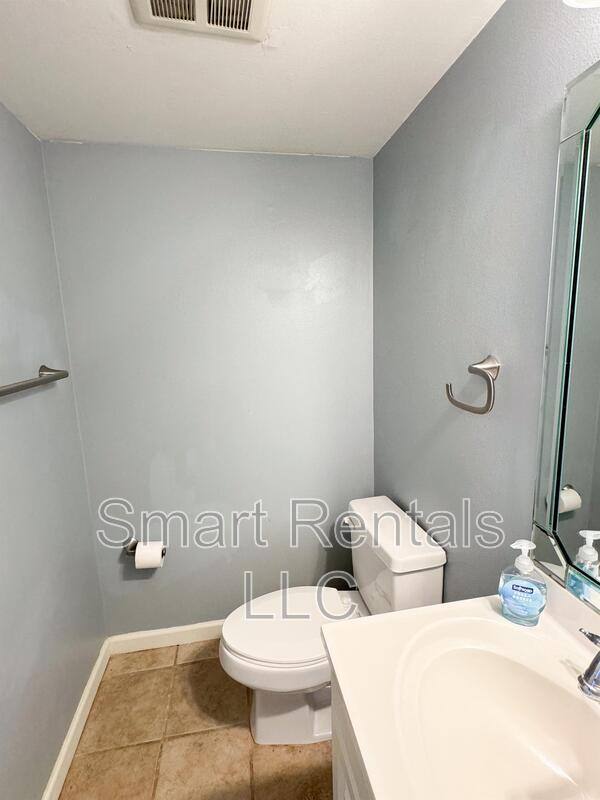 Apartment for rent at 2705 Laclede Station Rd, Saint Louis, MO 63143