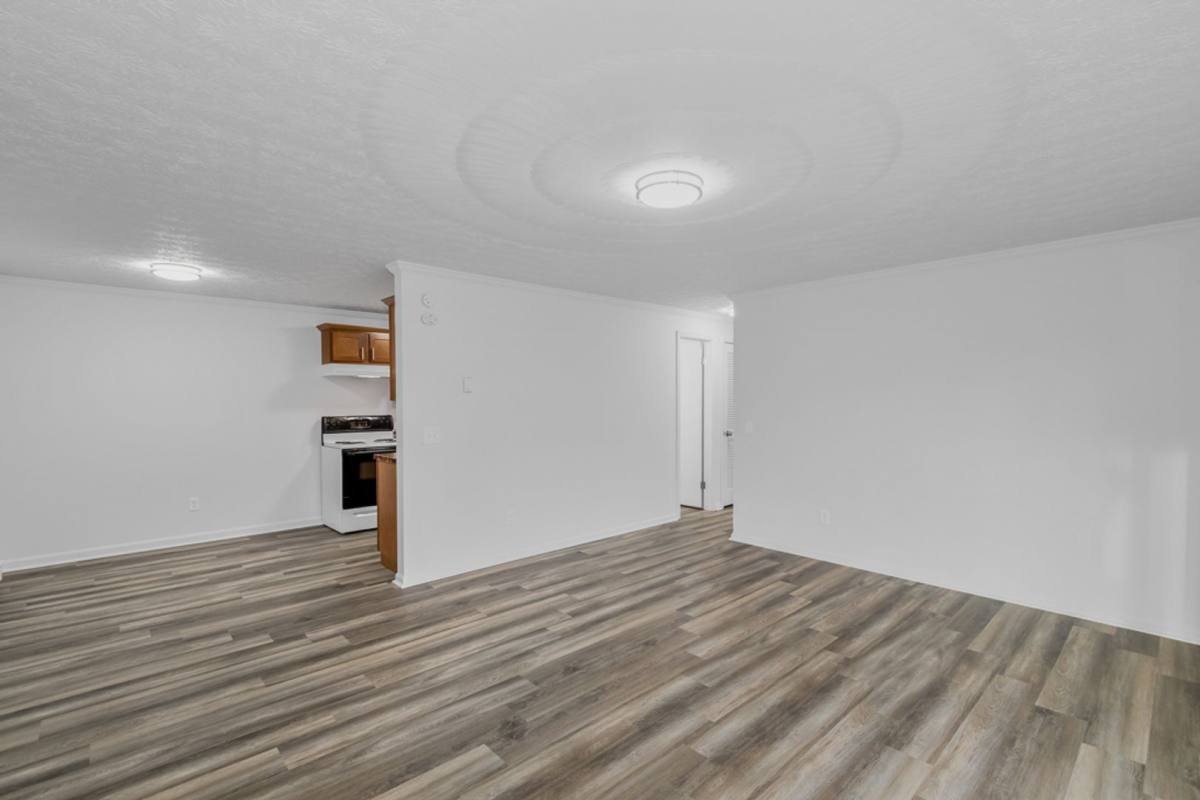 Apartment for rent at 835 Constitution Ave, Louisville, OH 44641
