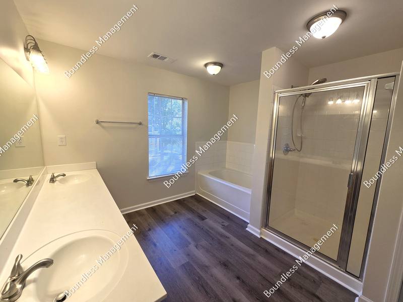 Townhouse for rent at 250 Amal Dr SW #7009, Atlanta, GA 30315
