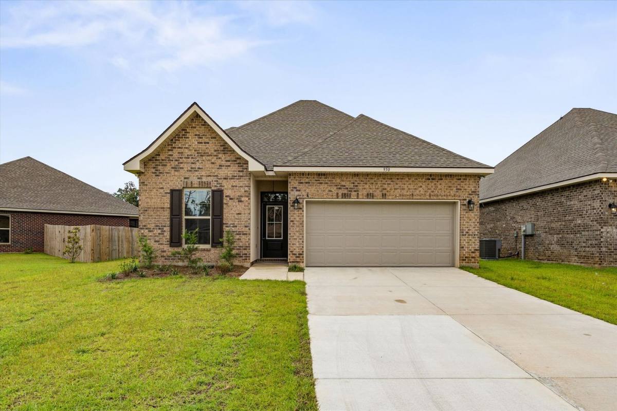 House for rent at 950 Gibson Court, Foley, AL 36535