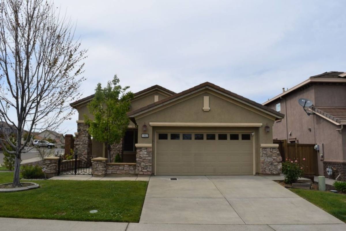 House for rent at 1902 Horseshoe Glen Circle, Folsom, CA 95630