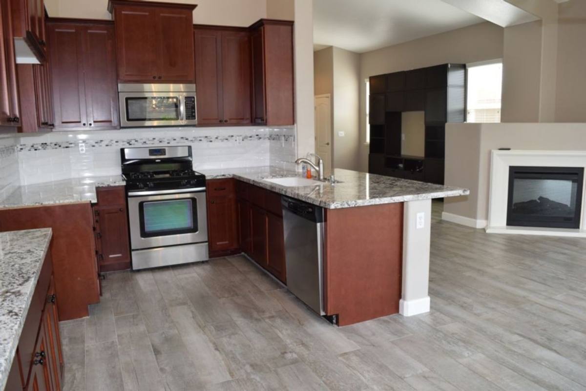 House for rent at 1902 Horseshoe Glen Circle, Folsom, CA 95630