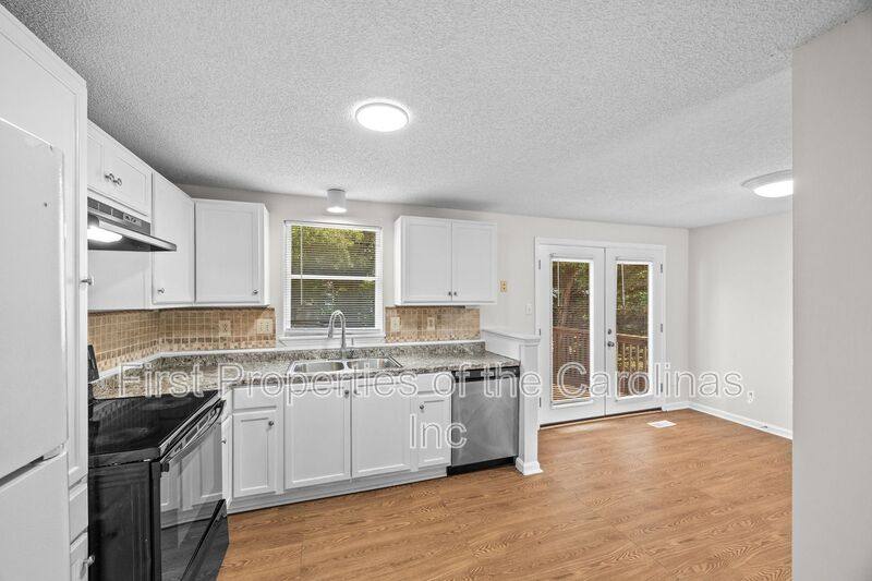 House for rent at 10715 Derry Dr, Charlotte, NC 28262