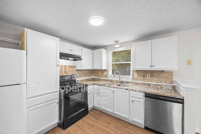 House for rent at 10715 Derry Dr, Charlotte, NC 28262