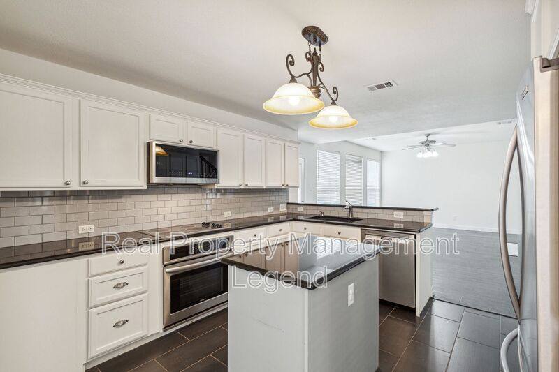 House for rent at 5012 Boxwood Lane, McKinney, TX 75070