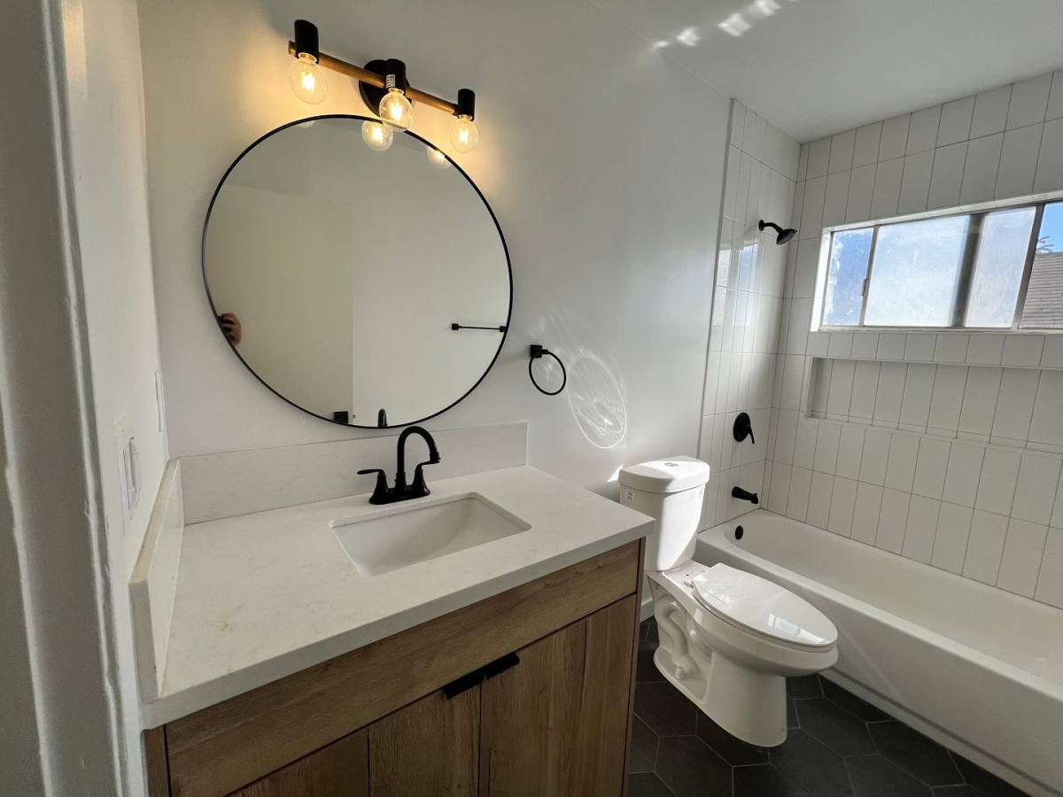 Apartment for rent at 435 N Euclid Ave, Pasadena, CA 91101