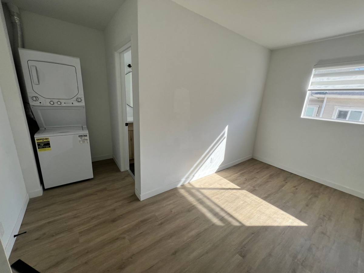 Apartment for rent at 435 N Euclid Ave, Pasadena, CA 91101