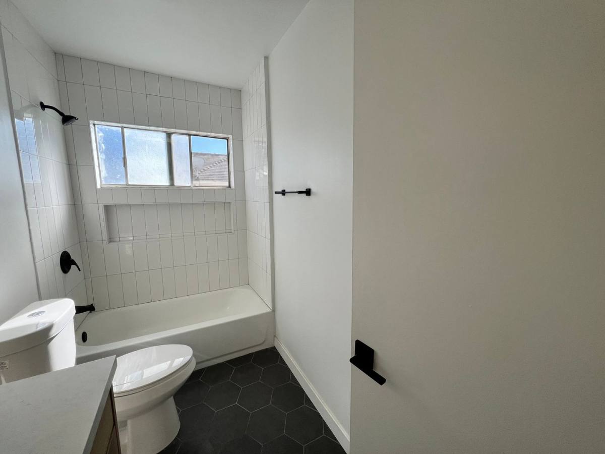 Apartment for rent at 435 N Euclid Ave, Pasadena, CA 91101