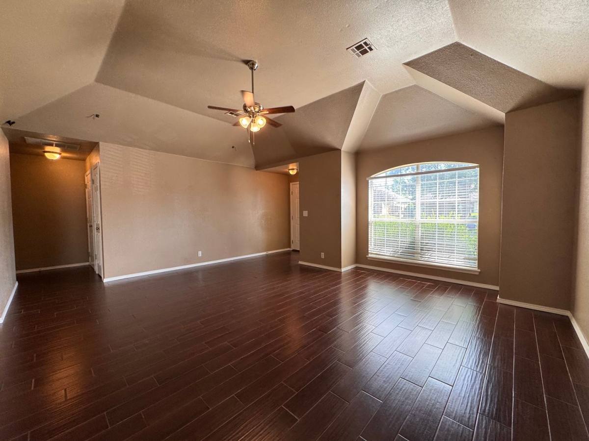 House for rent at 9028 E 99th St S, Tulsa, OK 74133