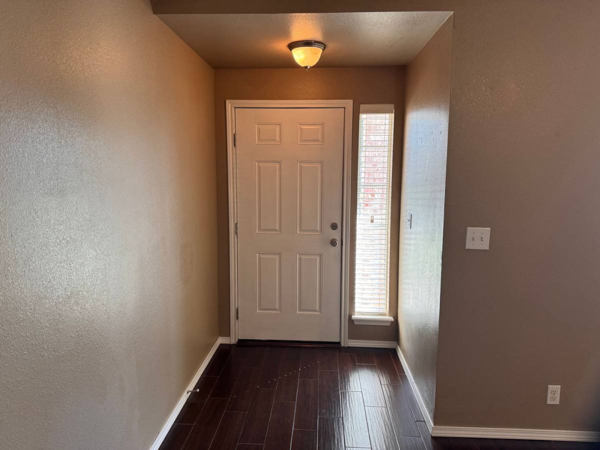 House for rent at 9028 E 99th St S, Tulsa, OK 74133