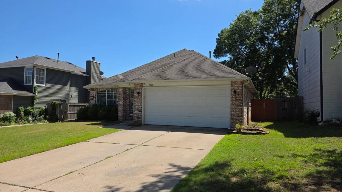 House for rent at 9028 E 99th St S, Tulsa, OK 74133