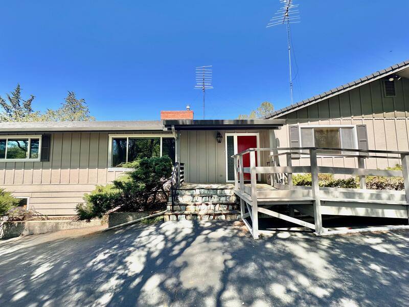 House for rent at 16107 Bitney Springs Rd, Nevada City, CA 95959