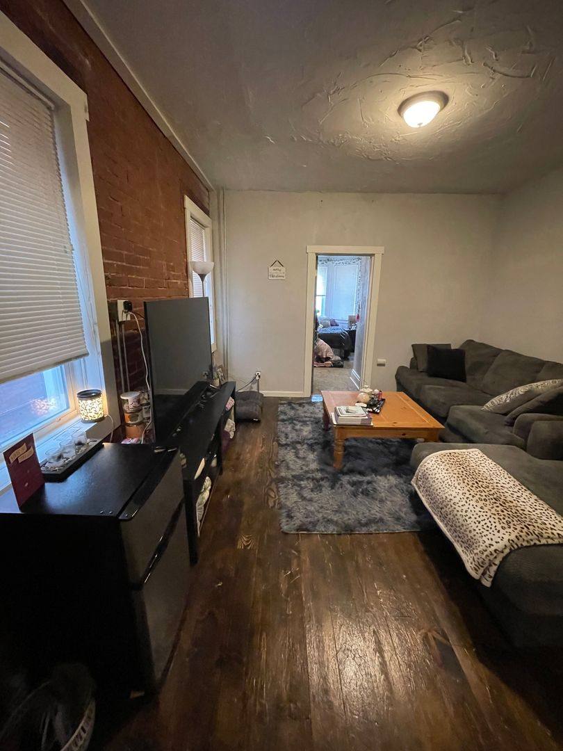 Apartment for rent at 225 S Millvale Ave, Pittsburgh, PA 15224