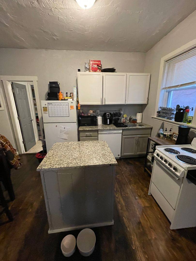 Apartment for rent at 225 S Millvale Ave, Pittsburgh, PA 15224