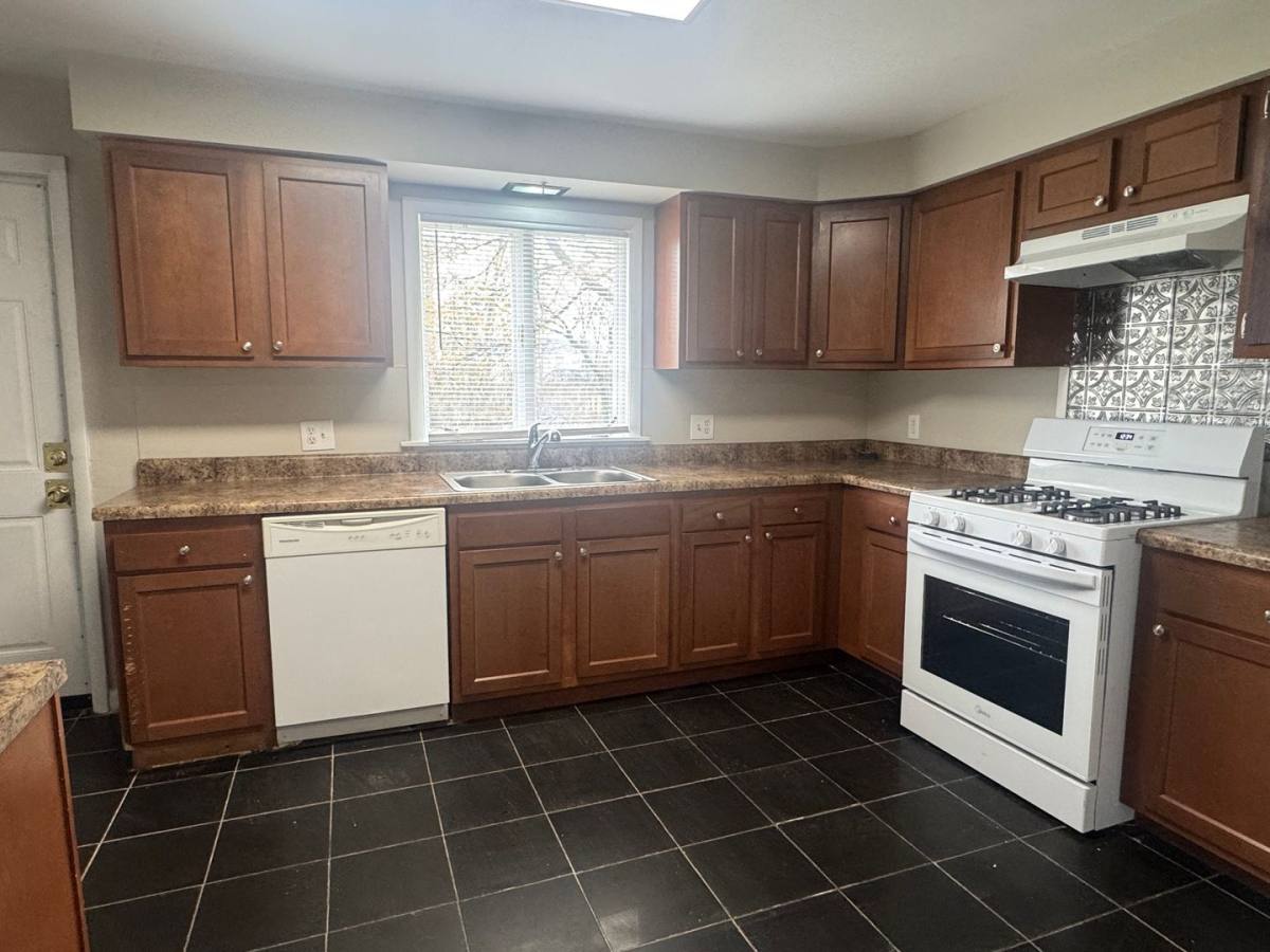 House for rent at 109 Stenson St, Rochester, NY 14606