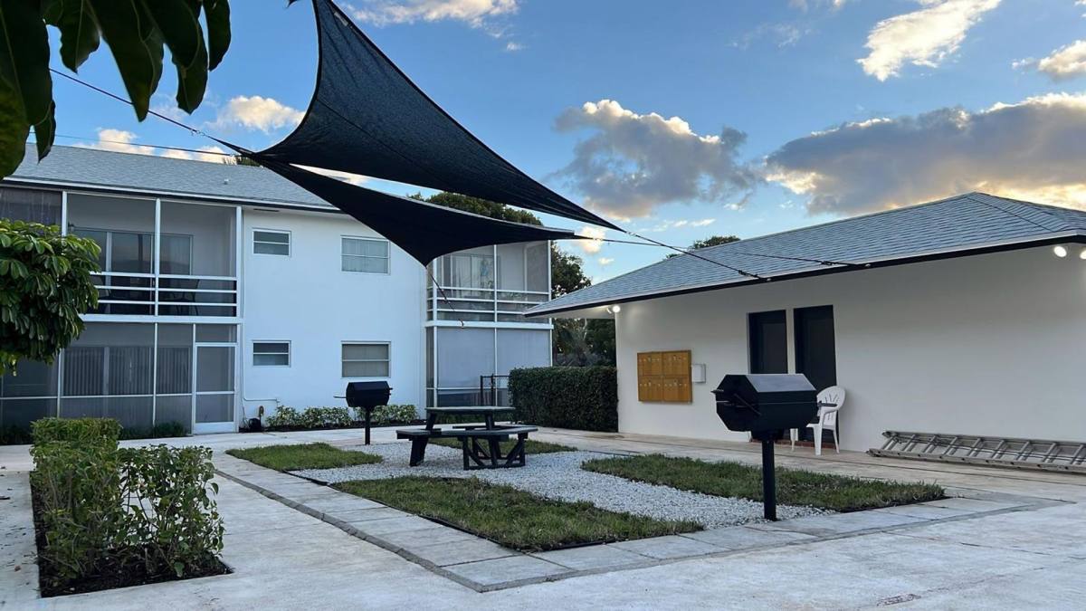 Apartment for rent at 360 Fiesta Ave, Jupiter, FL 33469