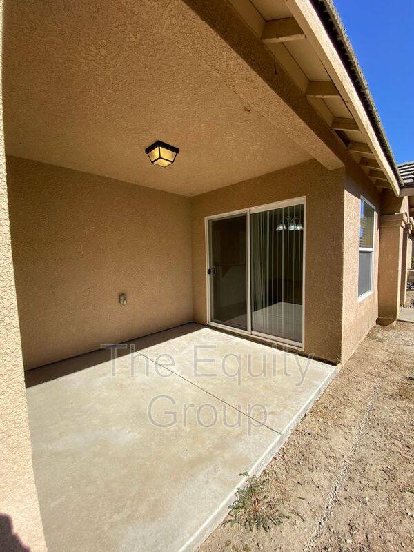 Apartment for rent at 2109 Bella Oaks Dr, Tulare, CA 93274
