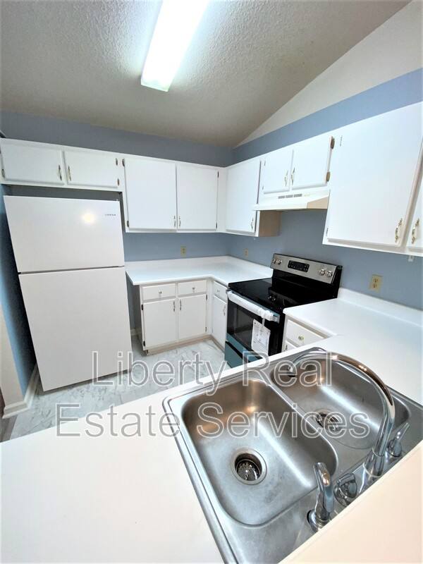 Apartment for rent at 910 Brett Dr #54, Hinesville, GA 31313