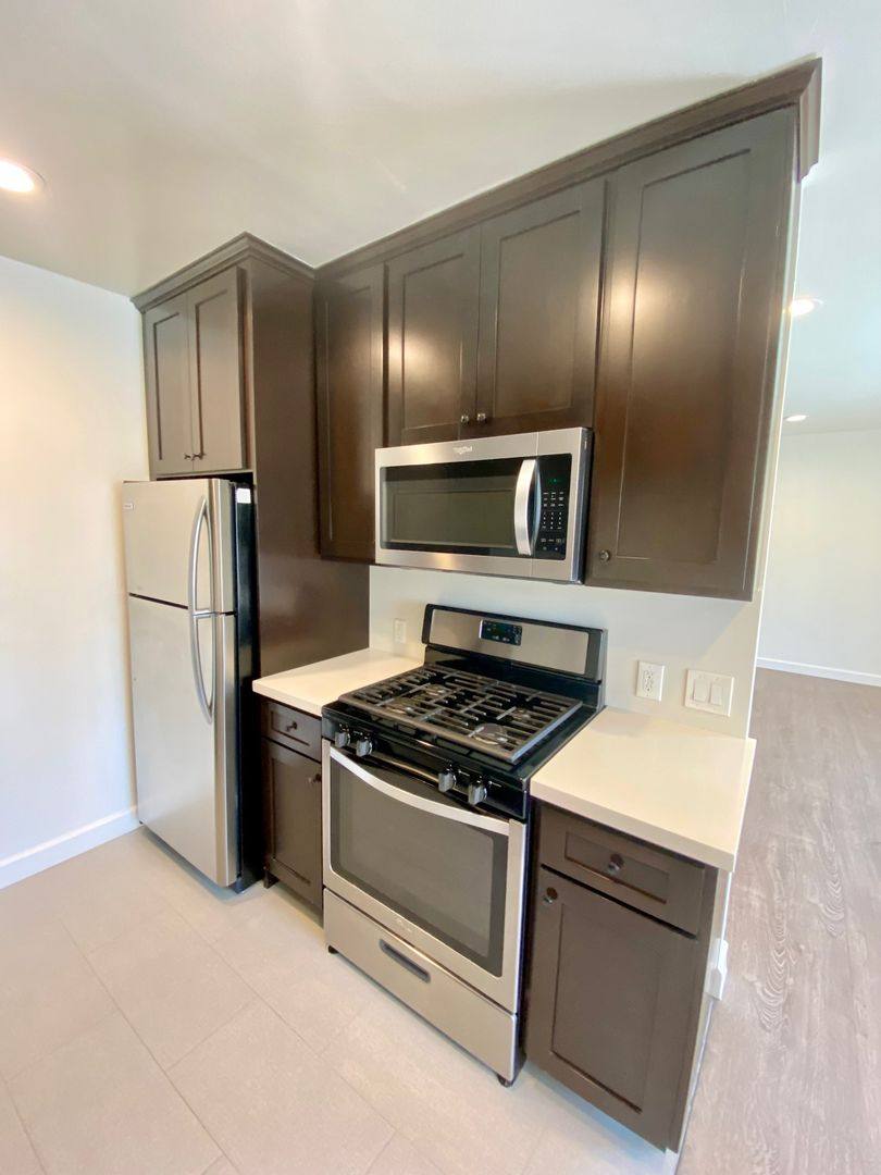 Apartment for rent at 1447 Harvard St, Santa Monica, CA 90404