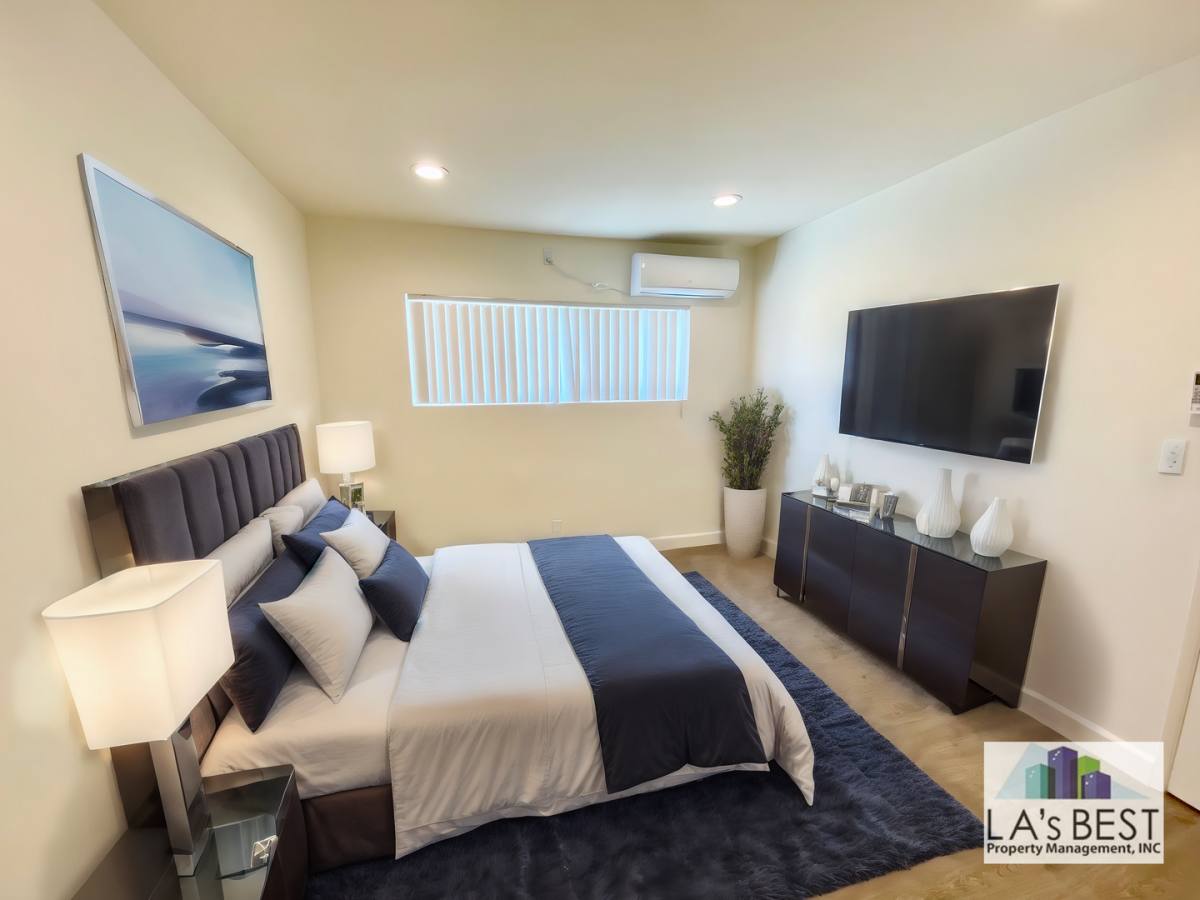 Apartment for rent at 1447 Harvard St, Santa Monica, CA 90404