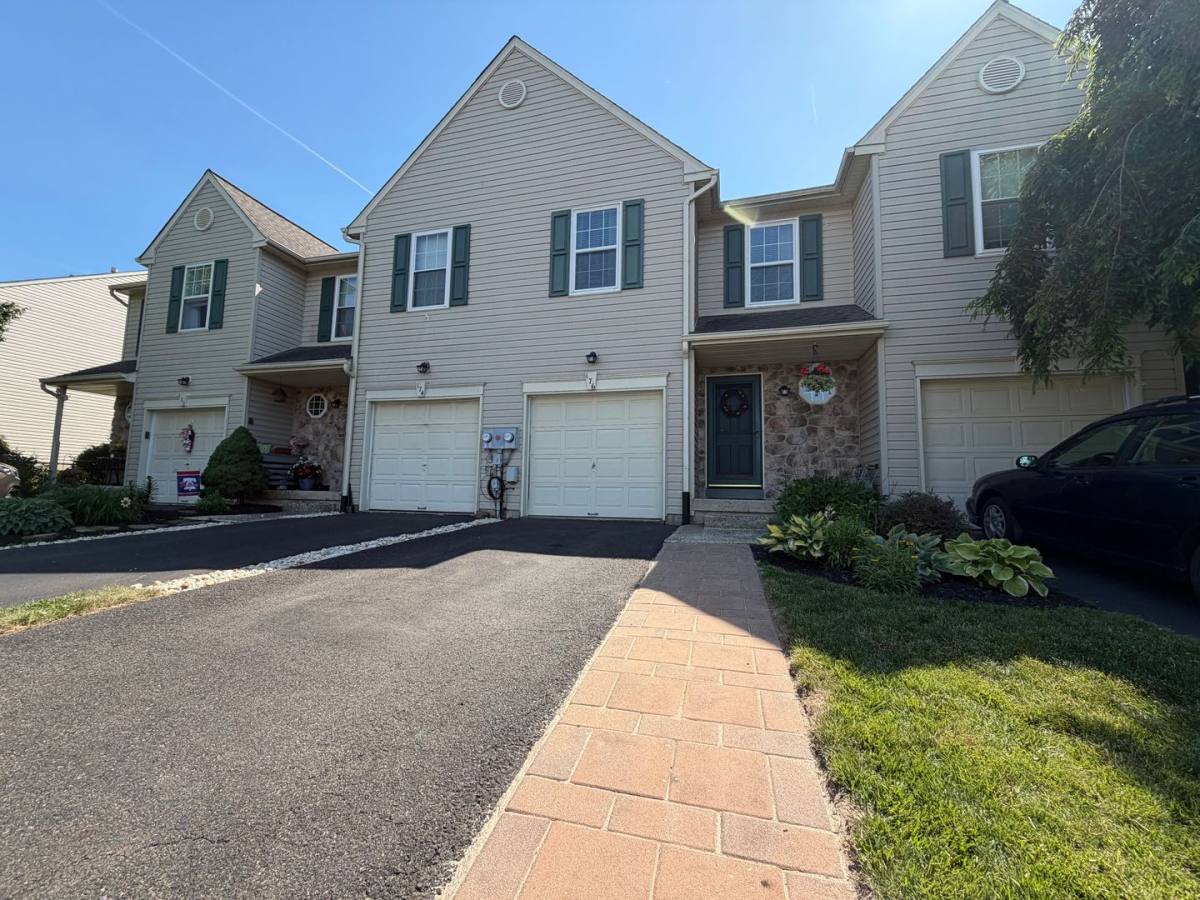 Townhouse for rent at 176 Strawberry Lane, Perkasie, PA 18944