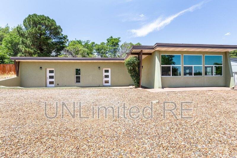 House for rent at 3948 E Del Rio Dr, Cottonwood, AZ 86326