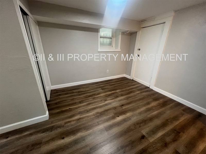 House for rent at 215-217 W 37th St #213G, Kansas City, MO 64111